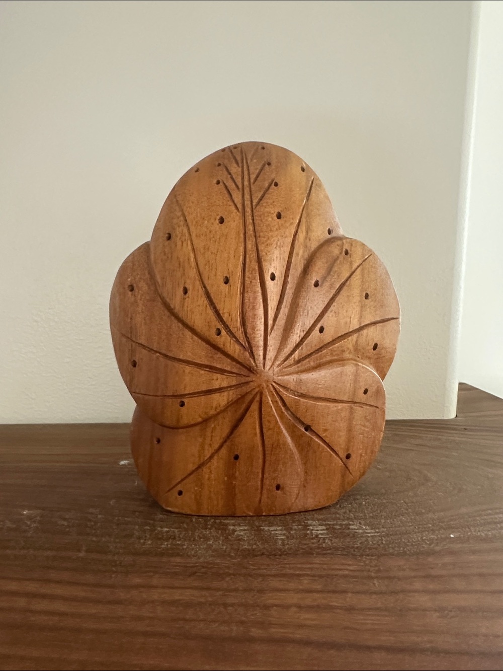 Vintage Blair Hawaii Monkey Pod Wood Flower Skewer Server Centerpiece MCM 7”